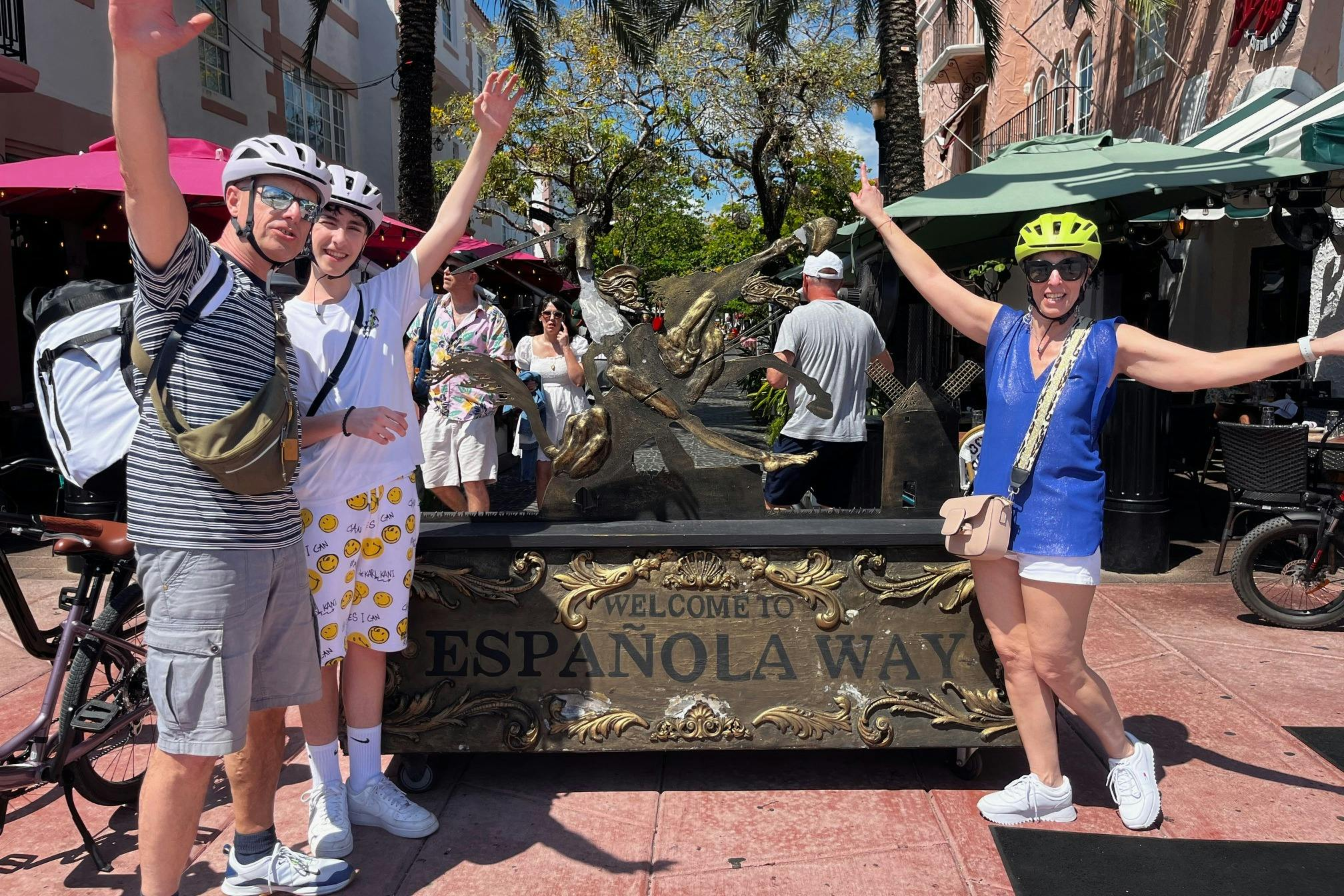 Miami Beach: Guided Bike Tour - Photo 1 of 5